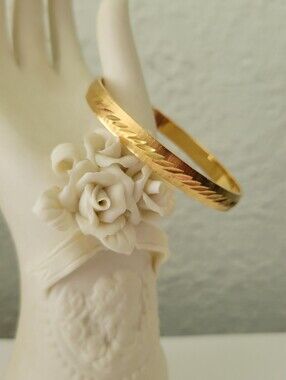 Vintage Signed Monet Gold Plated Textured Etching Bangle Bracelet Minimalist